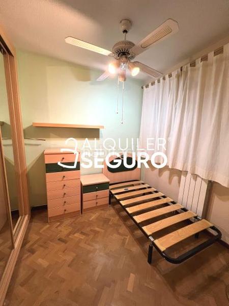 Foto ca24ee18-6e30-4996-8c5f-2cd19990b4f2. Location appartement avec chauffage piscine dans Los Rosales Madrid
