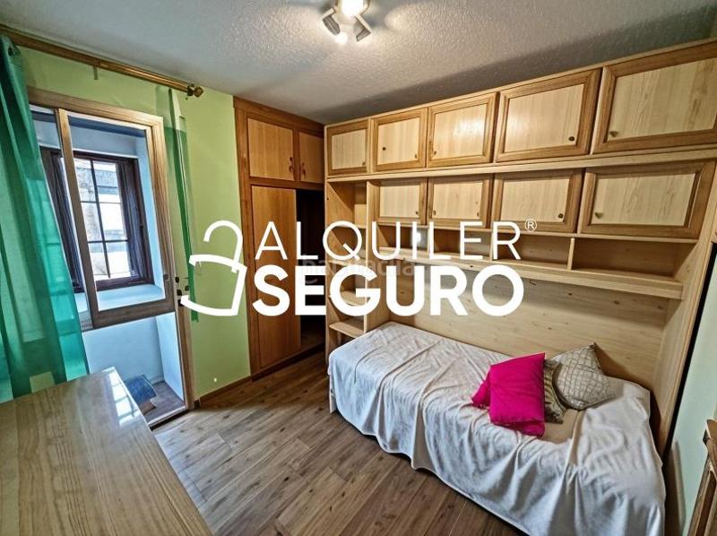 Foto 4e357ee5-4e12-40c4-b194-600b9c04be74. Alquiler piso  c puentelarra en Los Berrocales Madrid