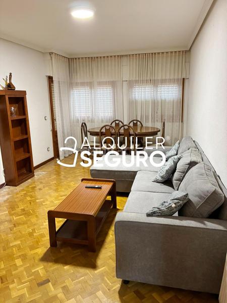 Foto 54a2f030-01dd-4b3c-9fae-661defda2574. Alquiler piso  c josé calvo sotelo en Almonacid de Zorita