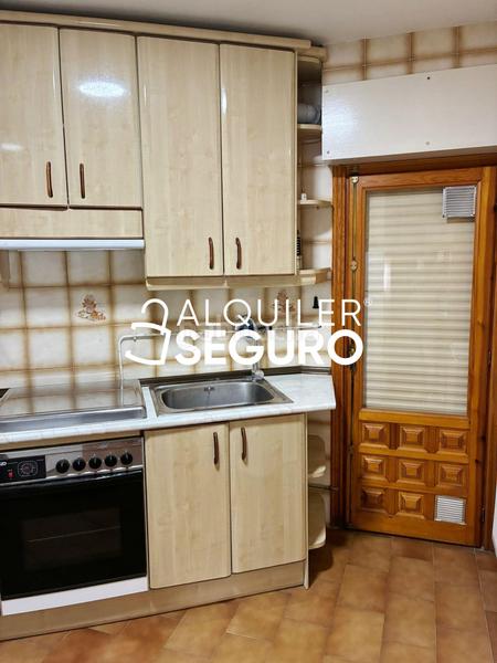 Foto 567b844a-4c06-4c4a-81bd-608e5827ecaa. Alquiler piso  c josé calvo sotelo en Almonacid de Zorita