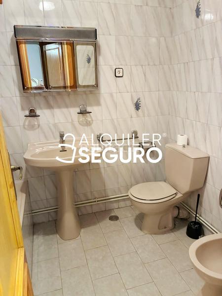 Foto 6318b824-33fa-4937-bbfa-5f62eae44ea0. Alquiler piso  c josé calvo sotelo en Almonacid de Zorita