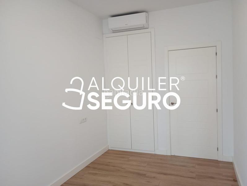 Foto ee644b25-2777-42d6-8e11-ecb3e4c078fc. Alquiler piso  av. manuel agustin heredia en Limonar Málaga