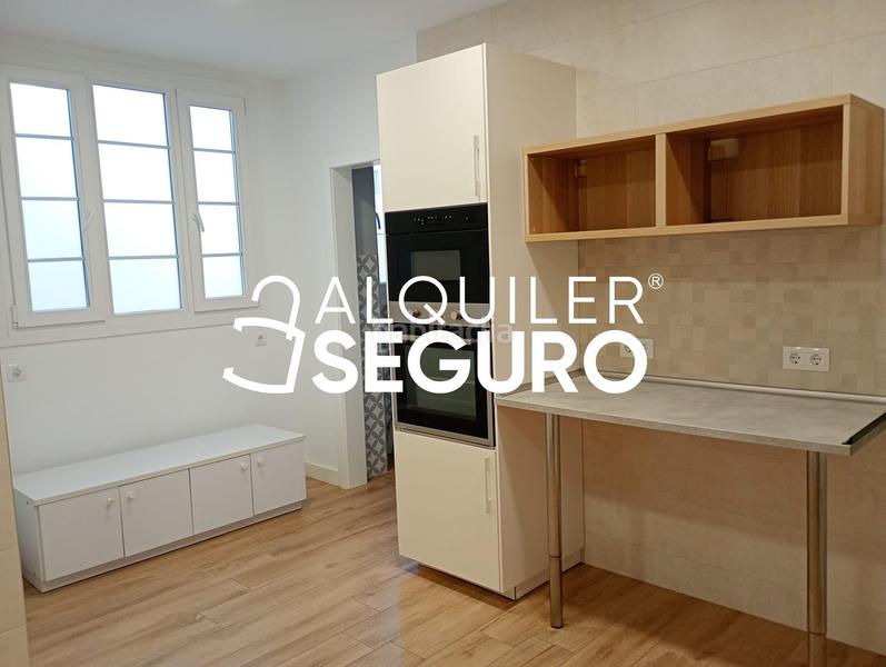 Foto 0a263ee6-597a-4517-aa23-8700bcb64b5c. Location appartement dans Limonar Málaga