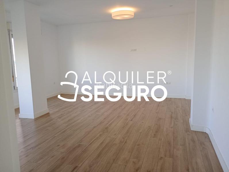 Foto e64d4d71-41b2-4e1e-a69d-31efce23197d. Location appartement dans Limonar Málaga