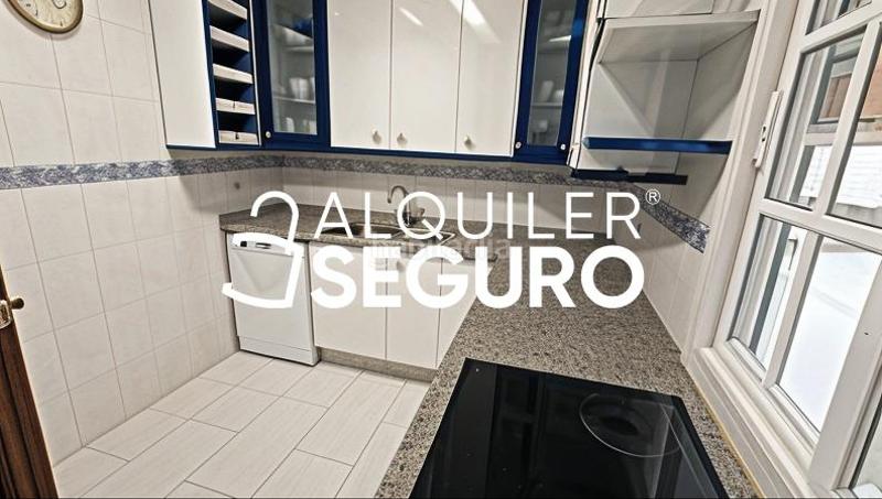 Foto 36e23394-84a2-4b14-836b-1bd8d8bfef91. Alquiler piso  c madre rafols en Los Remedios Sevilla