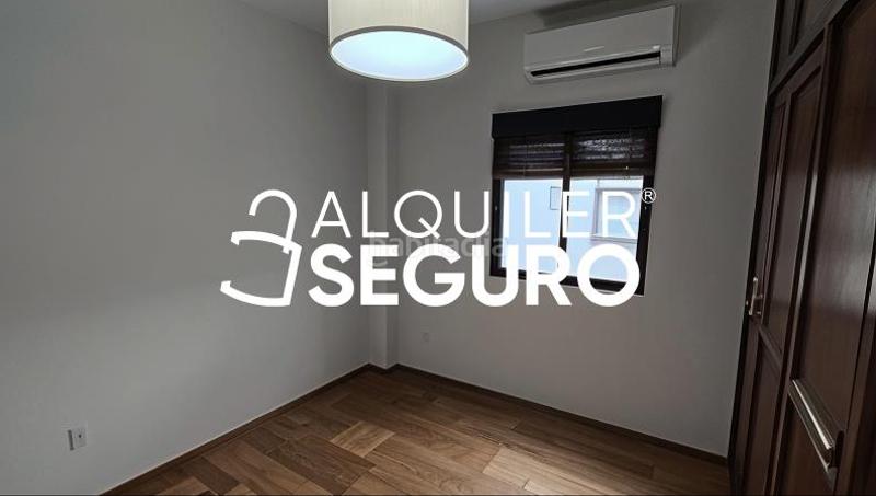 Foto ec13ca96-98e9-468c-b7ae-20f8586d270e. Rent flat in Los Remedios Sevilla