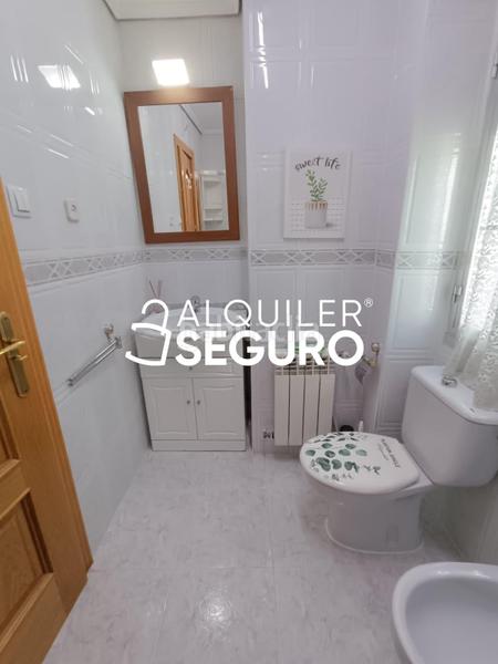 Foto 64bacf56-a778-4d64-be77-9b7a6d8cdb8b. Alquiler piso  pl. tarifa en Puerta Bonita Madrid