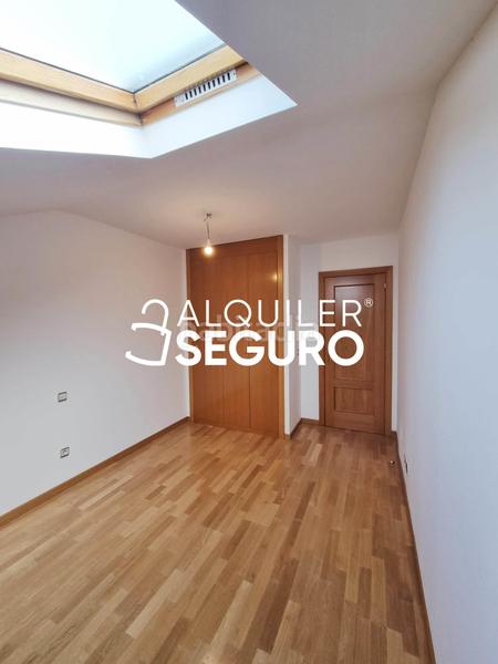 Foto 43a1db22-cd55-46df-a512-cb481ccdea94. Miete etagenwohnung mit heizung parking pool in Villalba Estación Collado Villalba