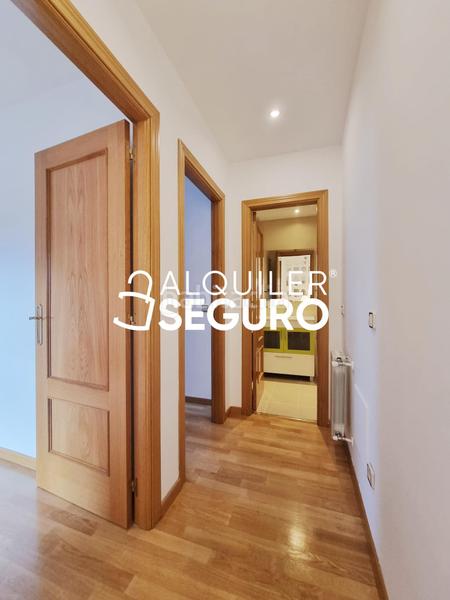 Foto 5ebc5e87-066f-405e-872e-05cdf6f9080d. Miete etagenwohnung mit heizung parking pool in Villalba Estación Collado Villalba