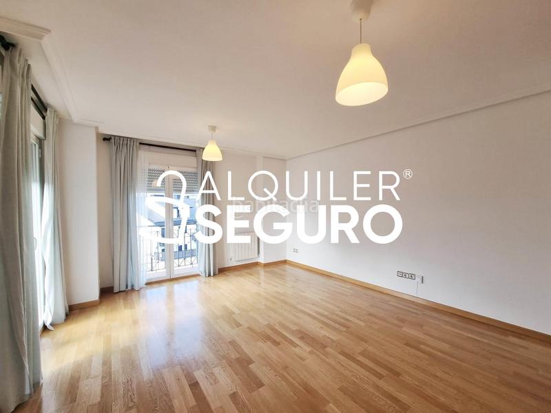 Foto bdb056cb-3e7d-4f47-b1d0-c6e9c9127a76. Miete etagenwohnung mit heizung parking pool in Villalba Estación Collado Villalba