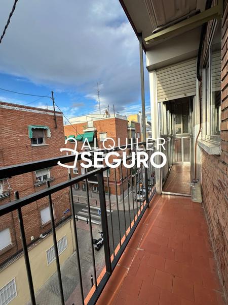 Foto ea490c78-86a4-4b9c-8c2d-a0a34eb58f9b. Alquiler piso  c virgen de lluc en Quintana Madrid