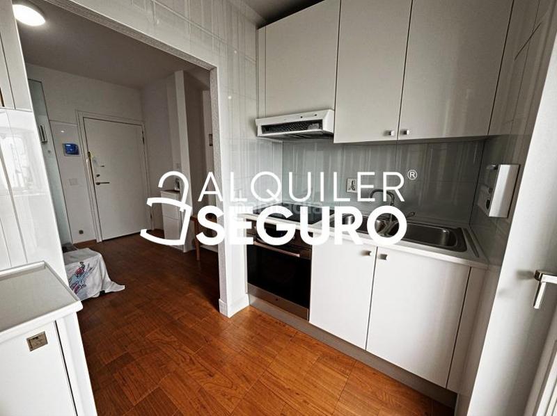 Foto 8685cc40-43ab-417f-b8a3-4d84e32b9459. Affitto appartamento con riscaldamento in San Isidro Madrid