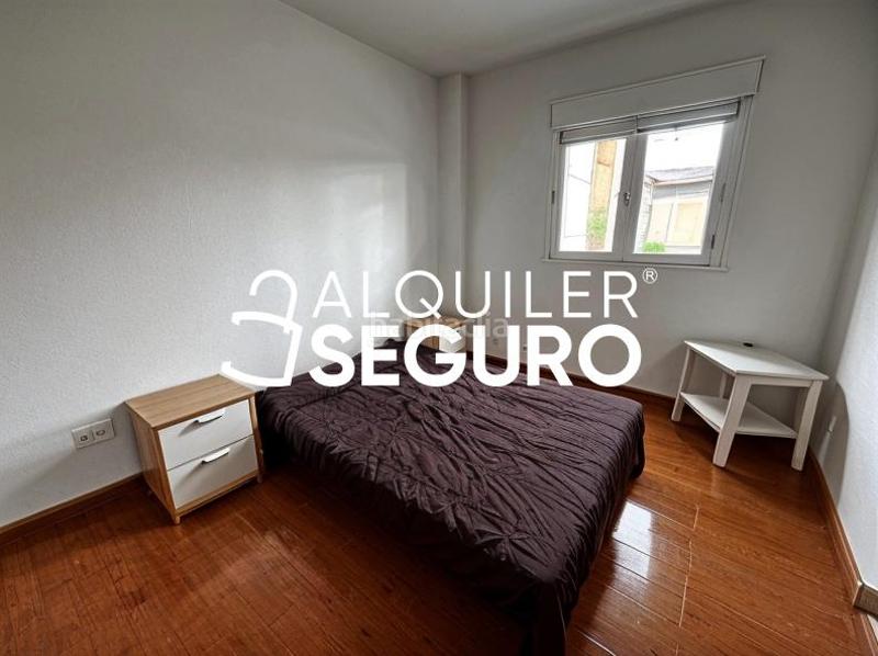 Foto 8f9f5638-e31b-45ba-b701-1c0ea510c478. Alquiler piso  c jose montalvo en San Isidro Madrid