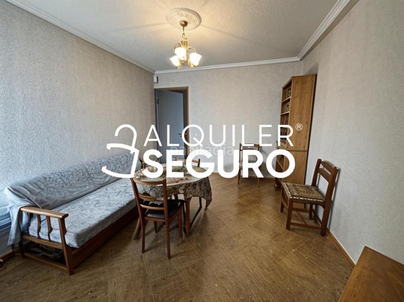 Foto 8f64399e-3c50-4502-b873-d94591ed7a91. Rent flat with heating in Opañel Madrid