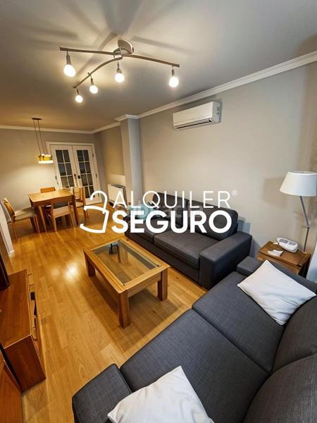 Foto aa000e29-953d-457d-ad40-96d9a42f80f6. Alquiler piso  c los salmueros en Moraleja de Enmedio