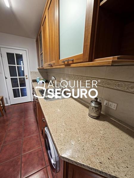 Foto b55d0f21-5a62-431c-aab3-8f4ac084816f. Alquiler piso  c los salmueros en Moraleja de Enmedio