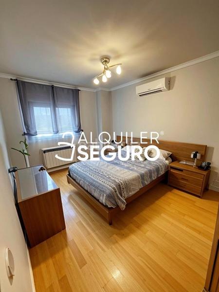 Foto 145c60af-55df-46d9-8aaf-96eddd38b525. Lloguer pis amb calefacció a Moraleja de Enmedio