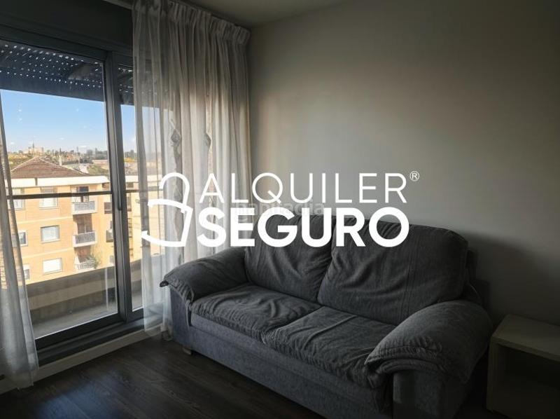 Foto f0738399-d1fe-4020-b8ee-5e800db7fe06. Alquiler piso  c mosen manuel Oliver altavas en Zaragoza