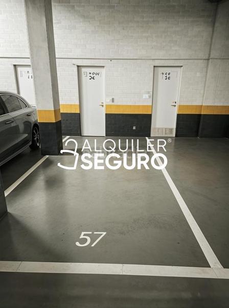 Foto 01322d1a-64ed-4df8-9a65-5ec9e545ec82. Rent flat with heating parking pool in Oliver Zaragoza