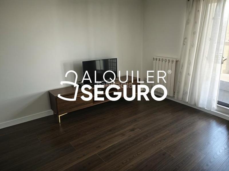 Foto 4556ccdf-5286-46d1-9a63-1441ddc2a2c8. Rent flat with heating parking pool in Oliver Zaragoza