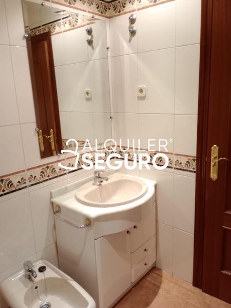 Foto 586af59a-7708-44b3-860c-c3831d66ed09. Affitto appartamento con riscaldamento in Ventas Madrid