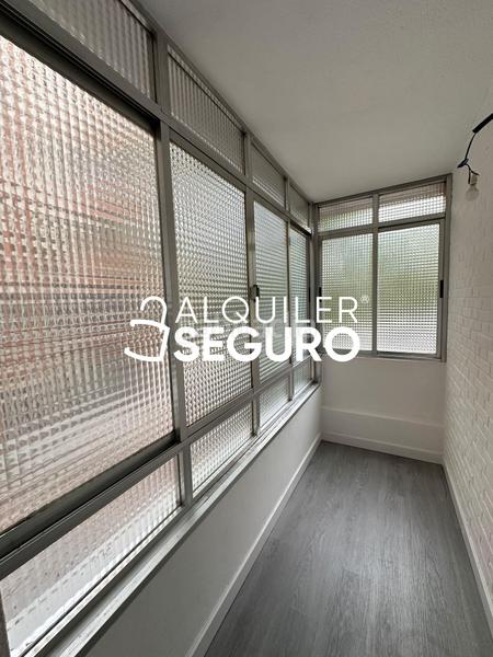 Foto f463d2ce-7670-40fa-84da-0018b00cd6c4. Miete etagenwohnung mit heizung in Rejas Madrid