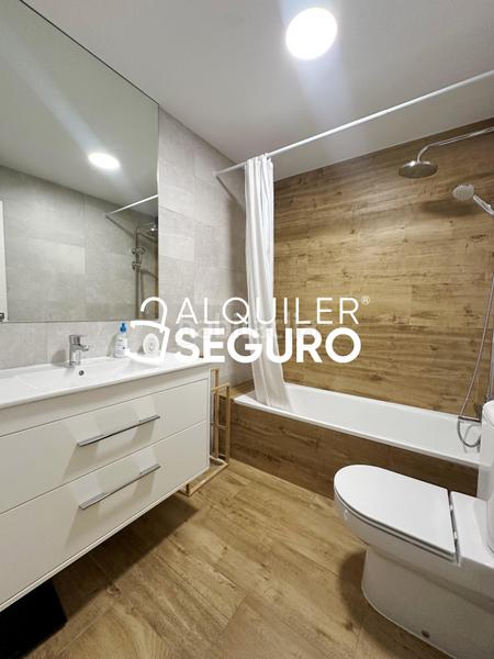 Foto 2b1e6ccf-afb7-4a4e-93aa-c6373a43339d. Rent penthouse with heating parking pool in Centro Villanueva del Pardillo