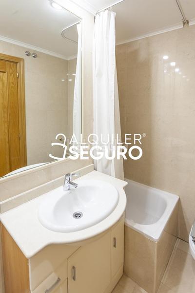 Foto 1f6f3f1d-7ae9-439e-abc2-6453d930830f. Rent flat with heating in Ríos Rosas-Nuevos Ministerios Madrid