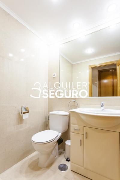 Foto f9142bd6-a469-4c5a-b8bb-8be9e4324240. Rent flat with heating in Ríos Rosas-Nuevos Ministerios Madrid