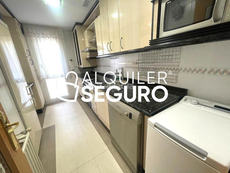 Foto bf006494-6df0-4d75-9ae0-a17a60b5266e. Affitto appartamento con riscaldamento parcheggio in Madrid