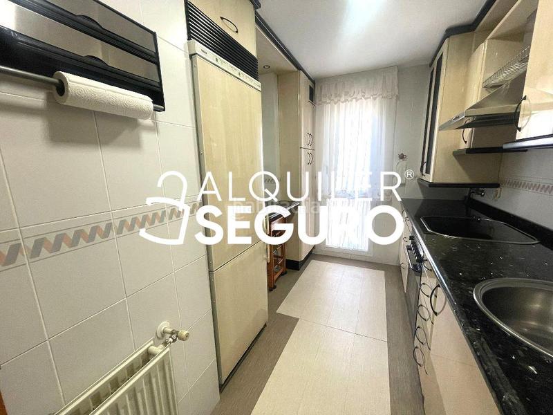 Foto a5840377-4efd-4519-8844-321714225c61. Rent flat with heating parking in Ventas Madrid