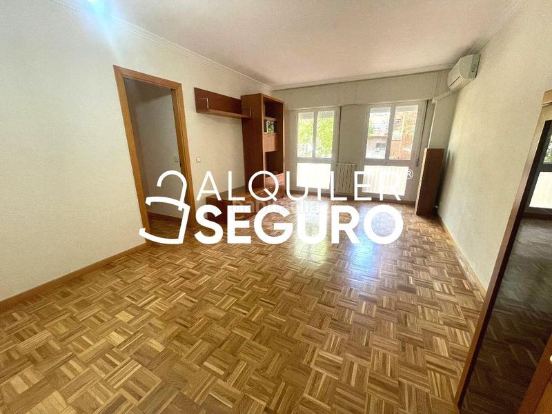 Foto fe7282de-083c-41de-98c7-6cae2d42d6ca. Rent flat with heating parking in Ventas Madrid