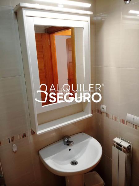 Foto e3d88a29-cb75-4c70-832c-e881fb93eb42. Lloguer pis amb calefacció aparcament piscina a Aranzana Arroyo de la Encomienda