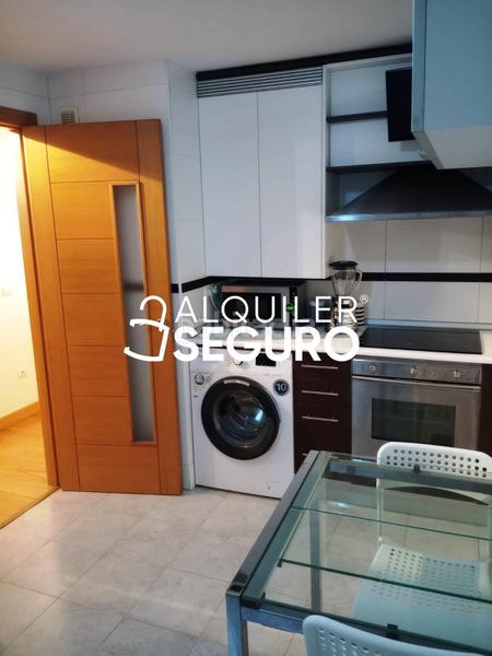 Foto 1a80837a-436f-40b1-ad24-a5f494cfc905. Location appartement avec chauffage parking piscine dans Arroyo de la Encomienda