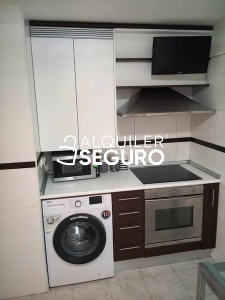 Foto 31f2f8ab-5b1d-4db2-a76b-a209c4006859. Location appartement avec chauffage parking piscine dans Arroyo de la Encomienda