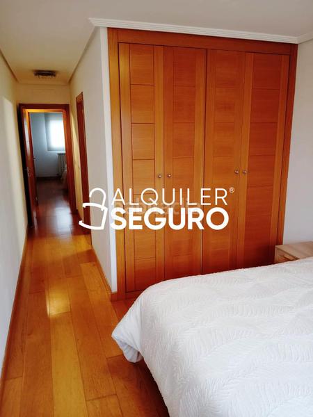 Foto 03cebae7-3e1e-41b1-b92b-2d9b5555a207. Rent flat with heating parking pool in Aranzana Arroyo de la Encomienda