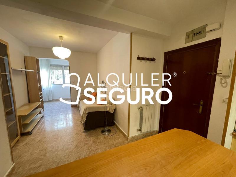 Foto 44dd3eb7-fdaa-480d-abe4-dfc99868beef. Affitto appartamento con riscaldamento in Aluche Madrid