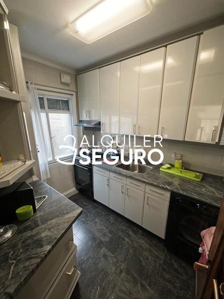 Foto c9a73bb3-08e6-4b79-b597-312a0c709279. Lloguer pis amb calefacció a Casco Antiguo Alcorcón