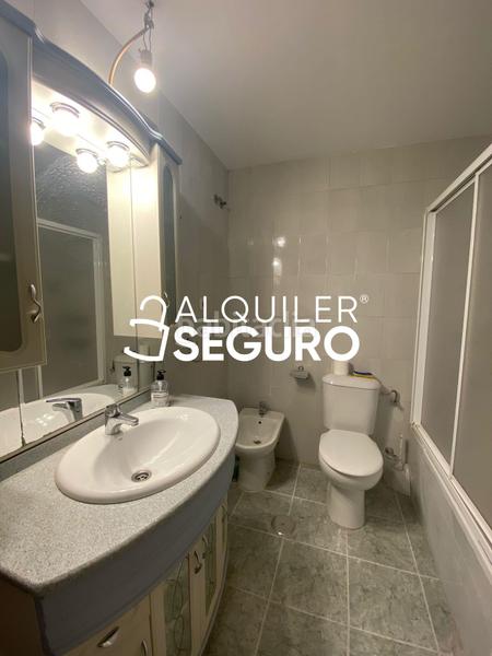 Foto 54fc8fc9-bf66-48ad-a3de-c35189b268d2. Affitto appartamento con riscaldamento parcheggio in Madrid