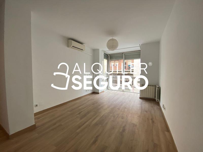 Foto ccc74983-33d2-4e5c-9e9f-a02adbb3f0b9. Rent flat with heating parking in Numancia Madrid