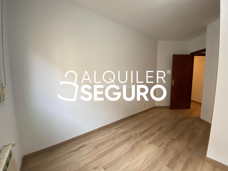 Foto fd60c5cb-d63e-4f5c-9181-29e5665bc1f0. Rent flat with heating parking in Numancia Madrid