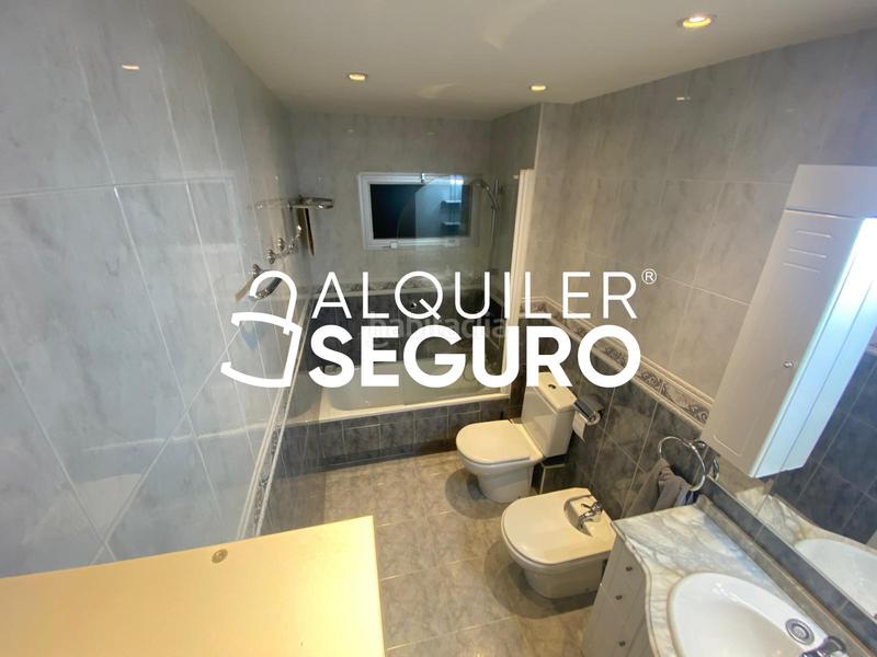 Foto 61c30ebd-dc3b-4ac8-974c-1d785445cad6. Lloguer pis amb calefacció a Buitrago del Lozoya