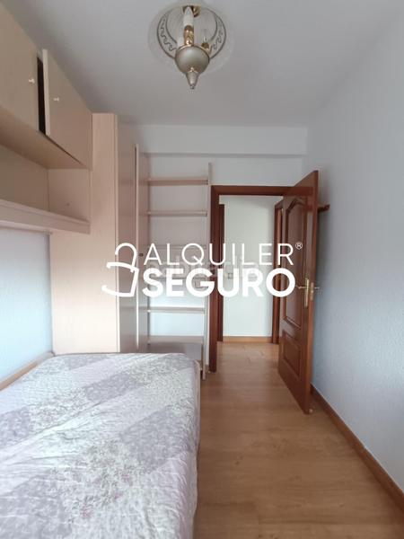 Foto 41d67524-e883-4e18-8d00-71b5d7a197e6. Alquiler piso  c san luciano en Los Ángeles Madrid