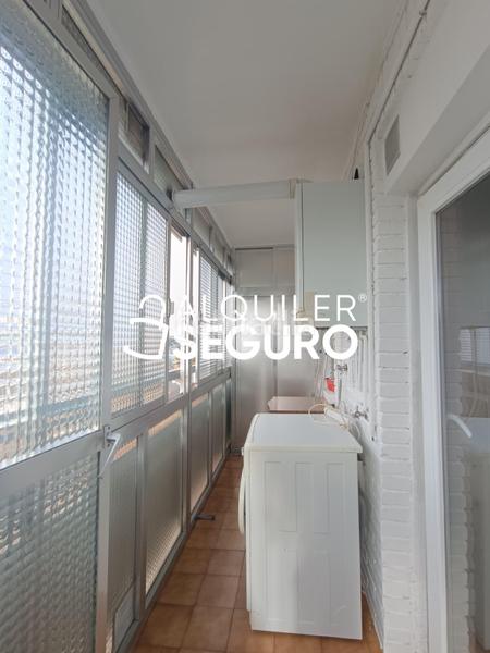 Foto d36c5505-c630-4c18-a1ad-e14fbc264a69. Miete etagenwohnung mit heizung in Los Ángeles Madrid