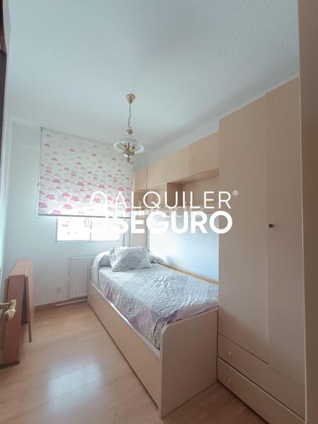 Foto eeca559a-b912-4dfe-a2cf-06155c261f01. Miete etagenwohnung mit heizung in Los Ángeles Madrid