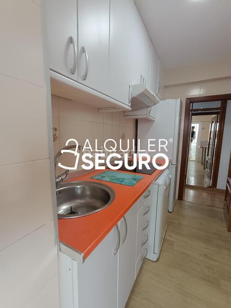 Foto 504344c3-c129-41fd-add6-70c99a4ae4b3. Rent flat with heating in Los Ángeles Madrid