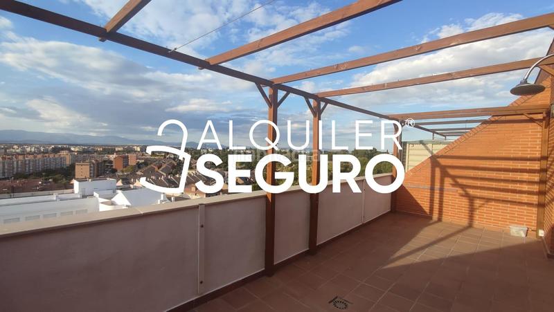 Foto 368ab396-d7eb-4ca6-9f8f-7a13d5ffdf3c. Alquiler ático  c afueras a valverde en Tres Olivos-Valverde Madrid