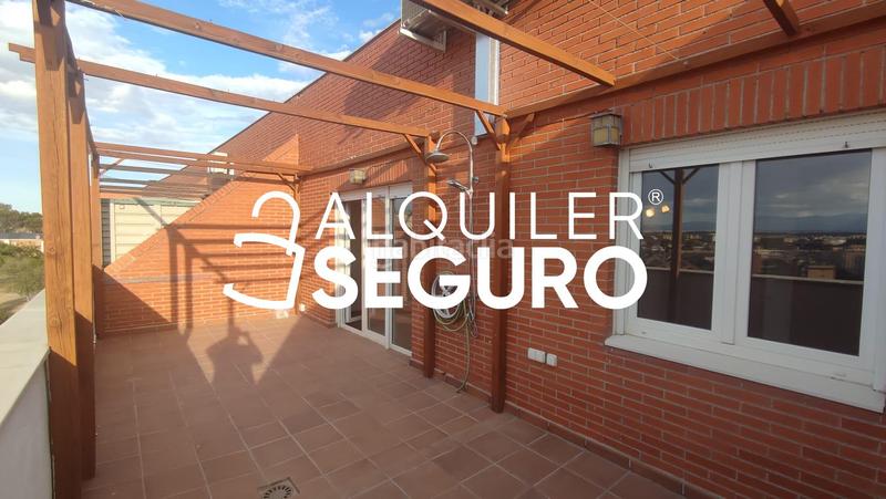 Foto aeb989c4-b345-468b-9963-519c91a21afb. Alquiler ático  c afueras a valverde en Tres Olivos-Valverde Madrid