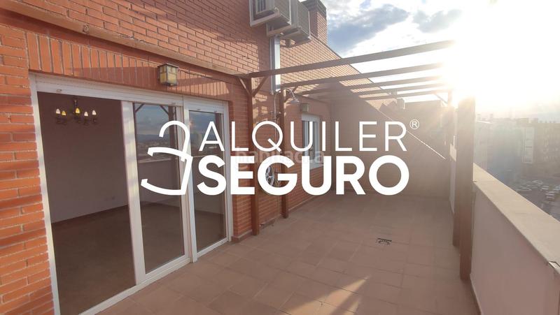 Foto 9be0b697-bc8d-46e1-83c2-32f817b95094. Location attique avec chauffage parking dans Tres Olivos-Valverde Madrid