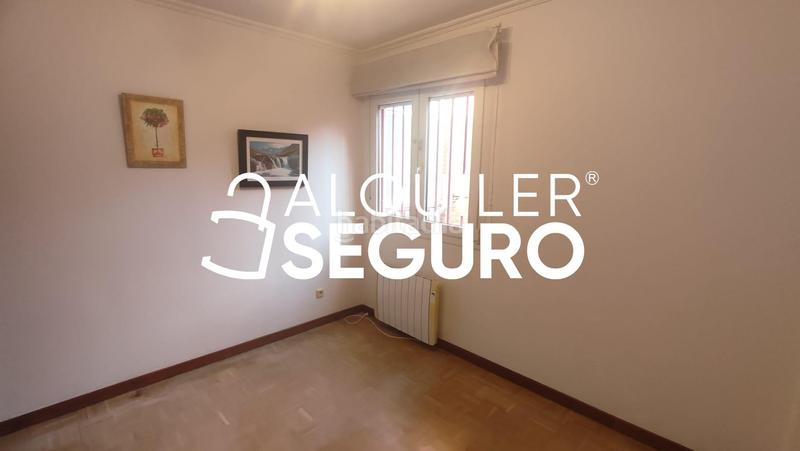 Foto 056418ba-fdae-4b4a-af82-830680aa4293. Miete dachwohnung mit heizung parking in Tres Olivos-Valverde Madrid